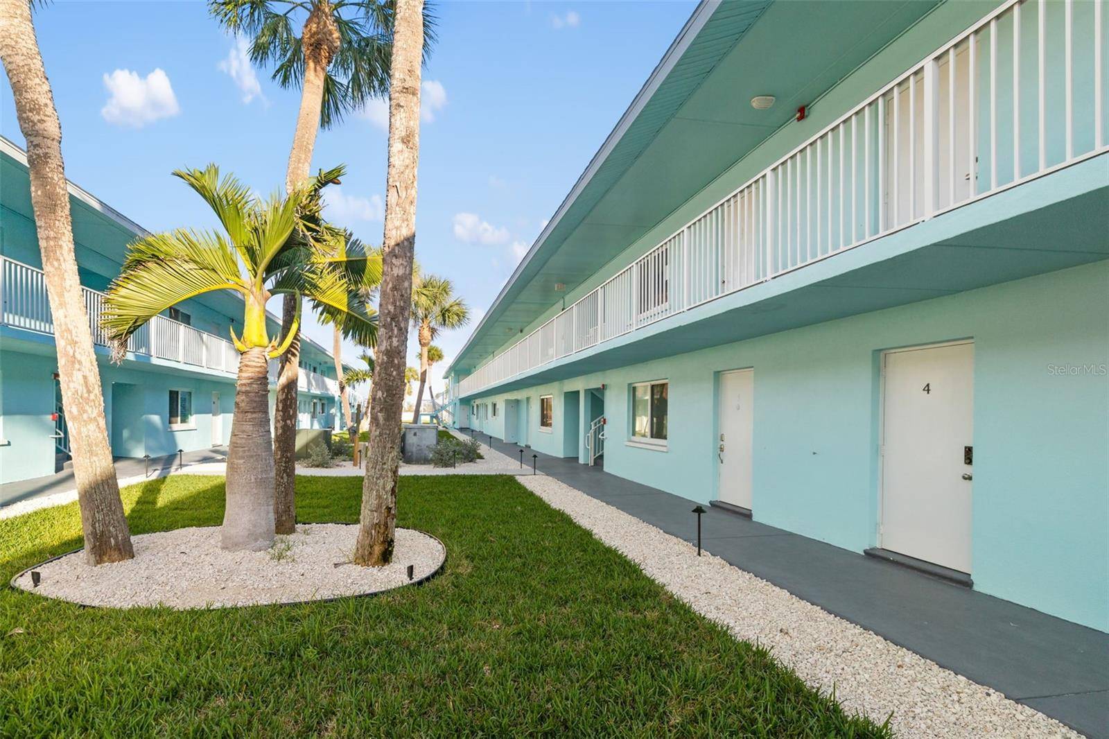 117 7TH ST N #5, Bradenton Beach, FL 34217