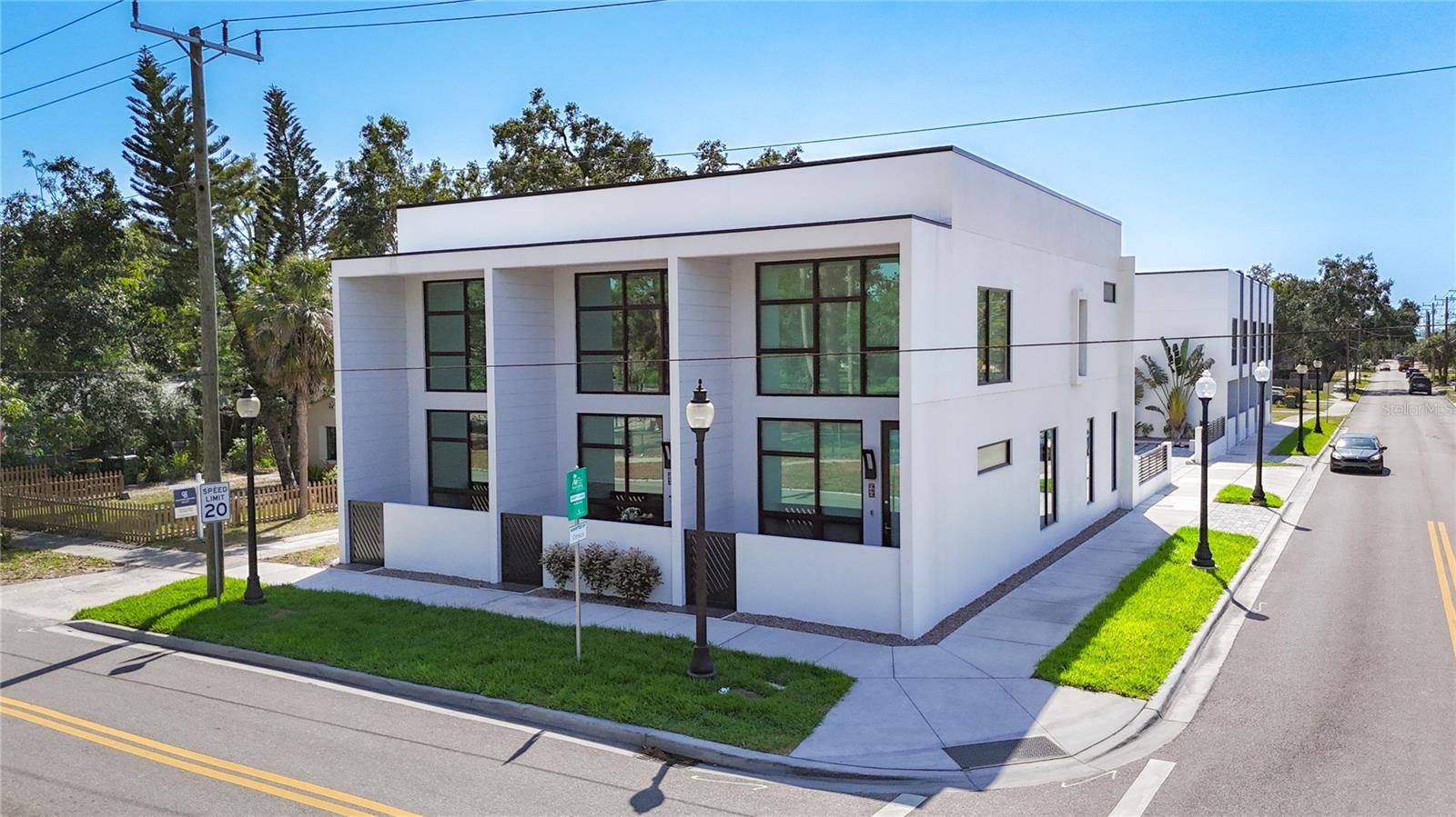 941 N OSPREY AVE, Sarasota, FL 34236