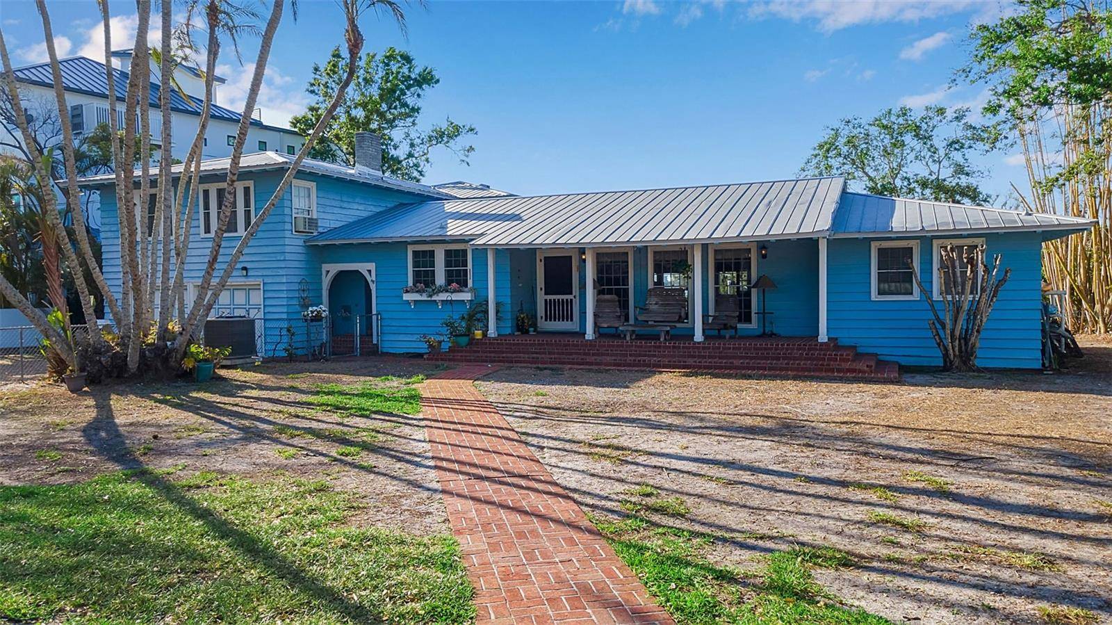 1479 BAY POINT DR, Sarasota, FL 34236