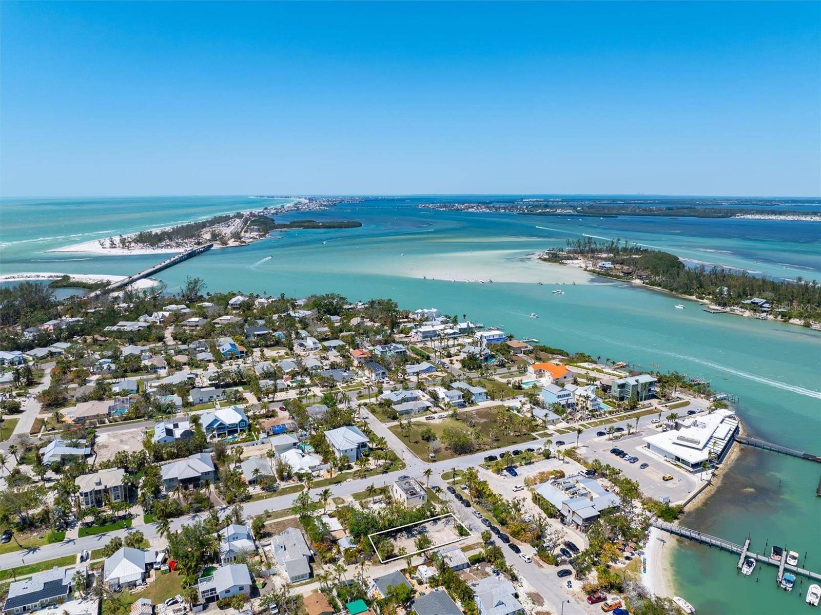 6981 LOIS AVE, Longboat Key, FL 34228