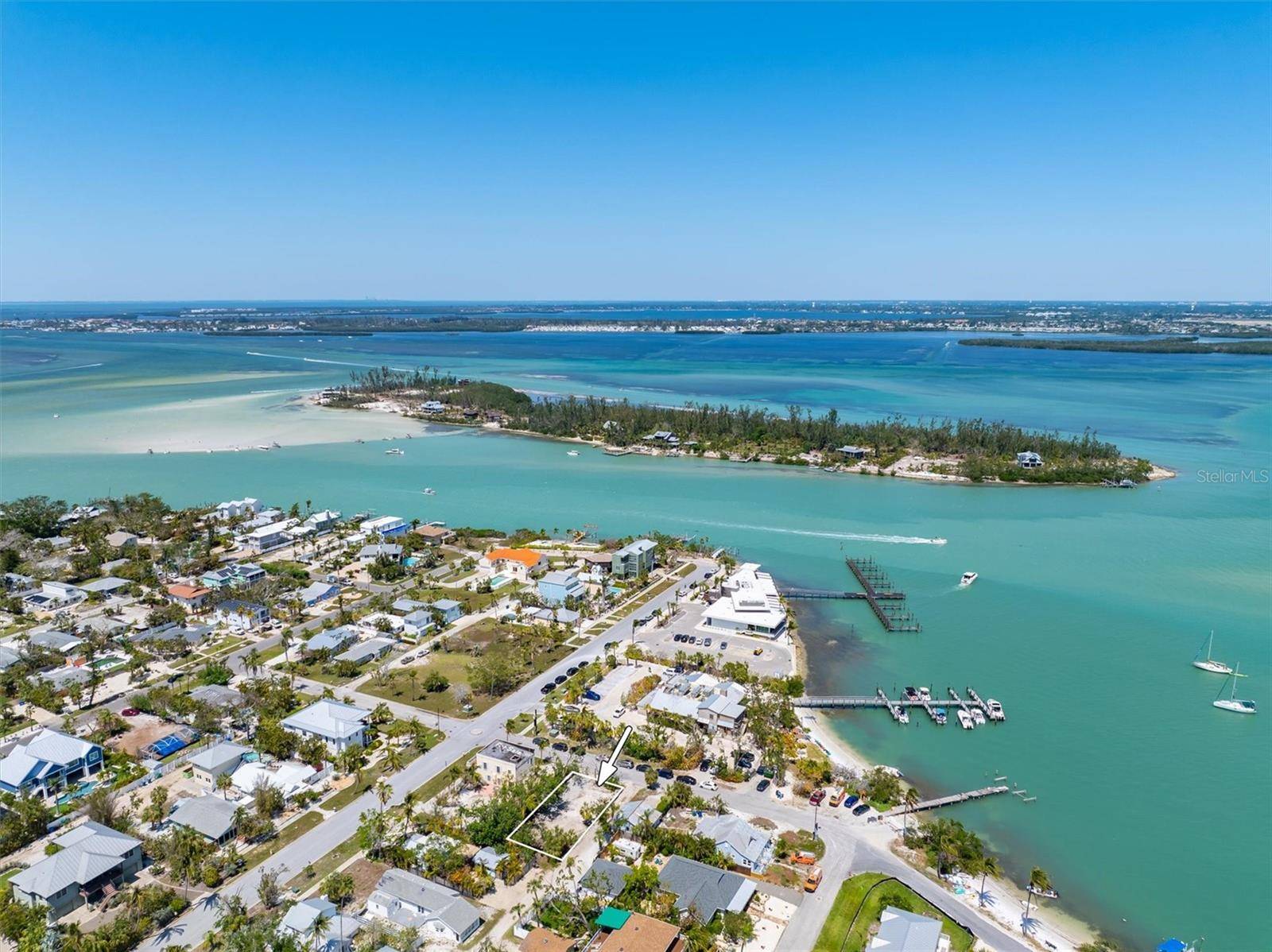 6981 LOIS AVE, Longboat Key, FL 34228