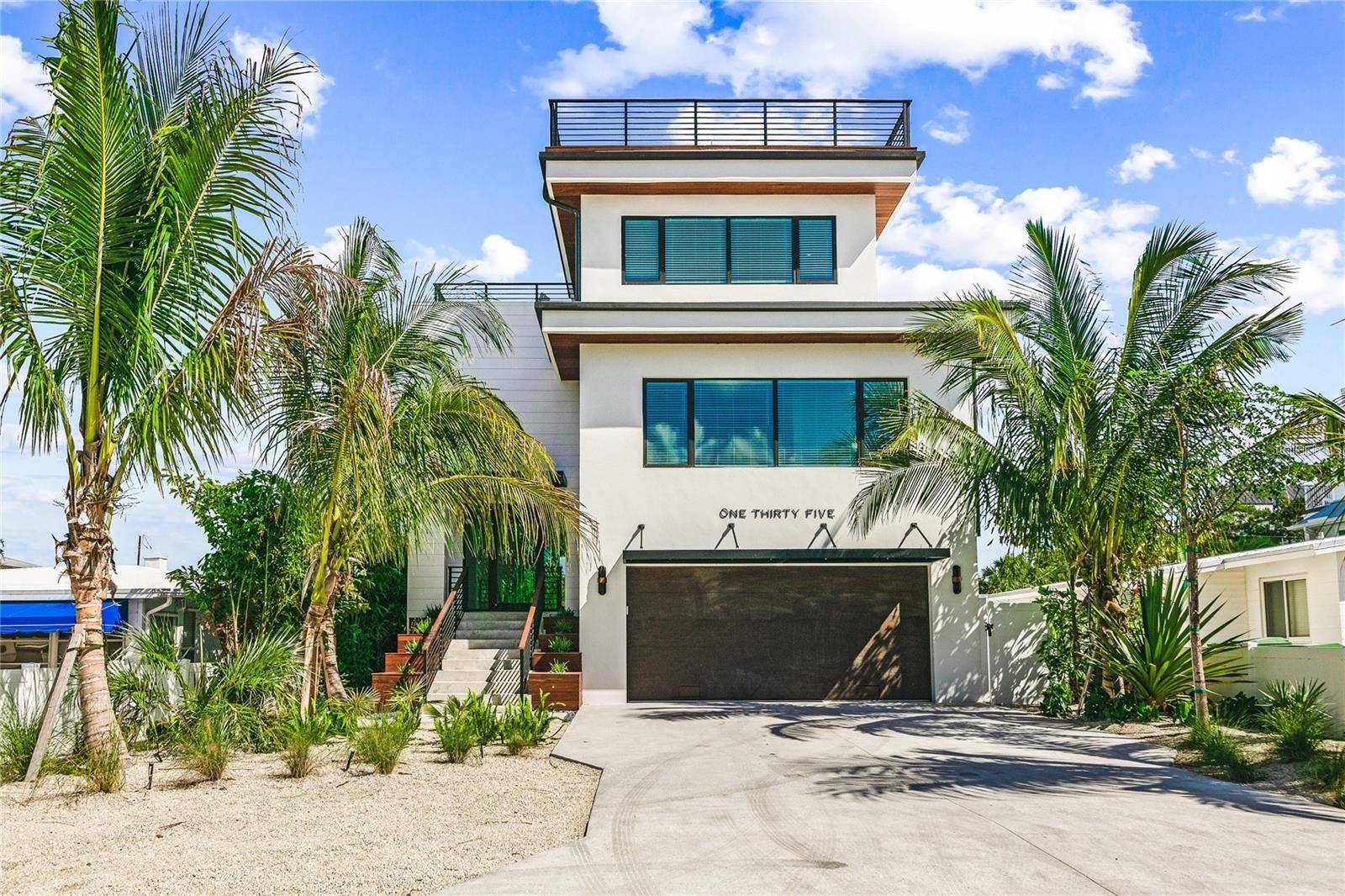 135 GRANT DR, Sarasota, FL 34236