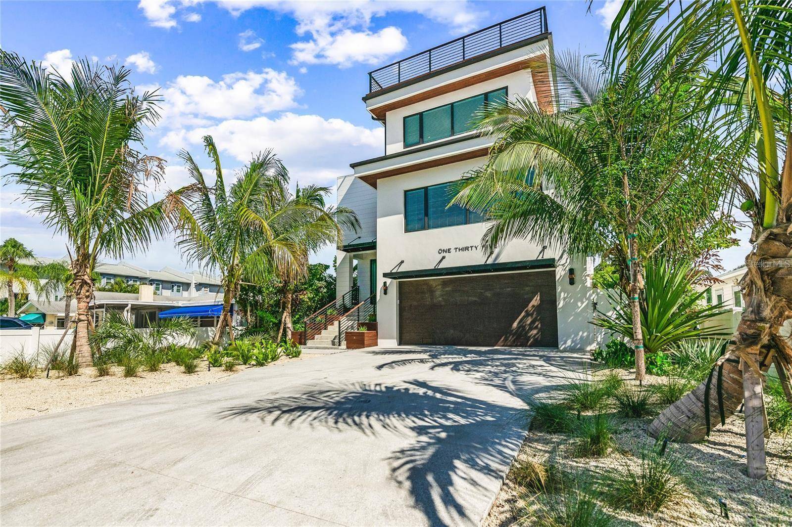 135 GRANT DR, Sarasota, FL 34236