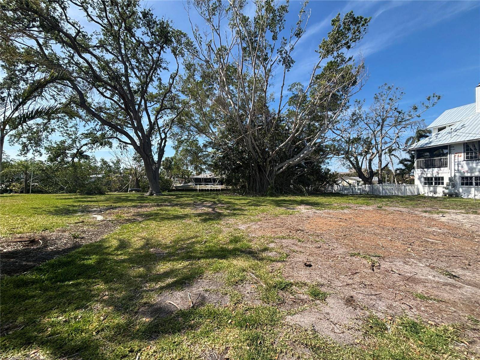 4417 DOLPHIN LN, Palmetto, FL 34221