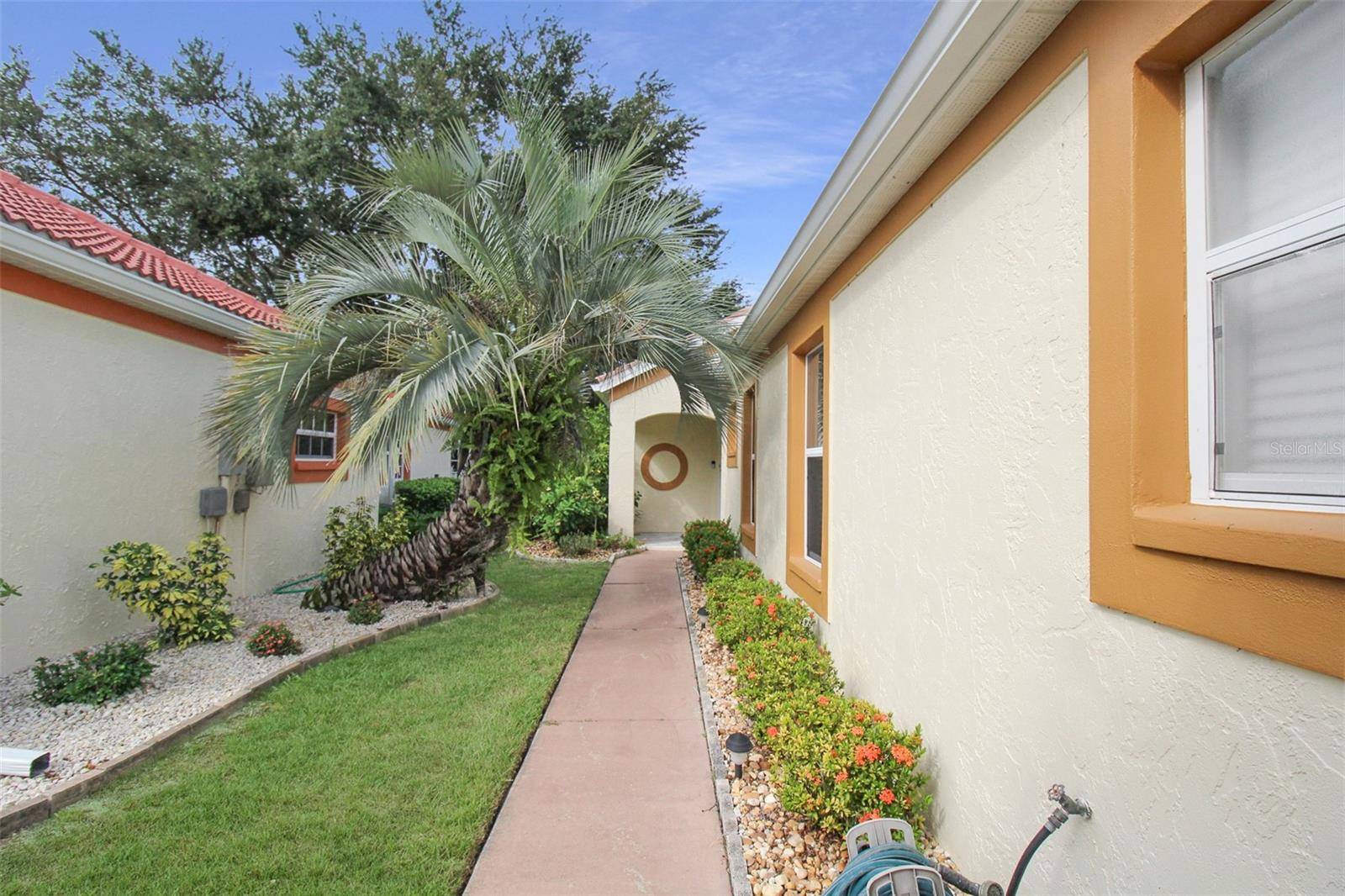 1304 CAPRI ISLES BLVD #31, Venice, FL 34292