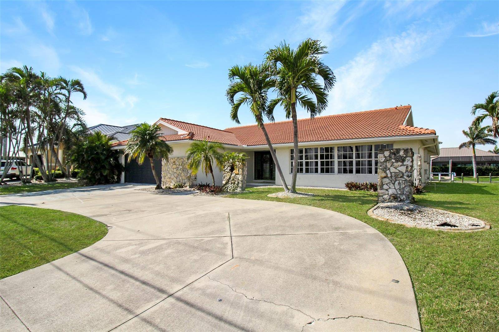 945 BAL HARBOR BLVD, Punta Gorda, FL 33950