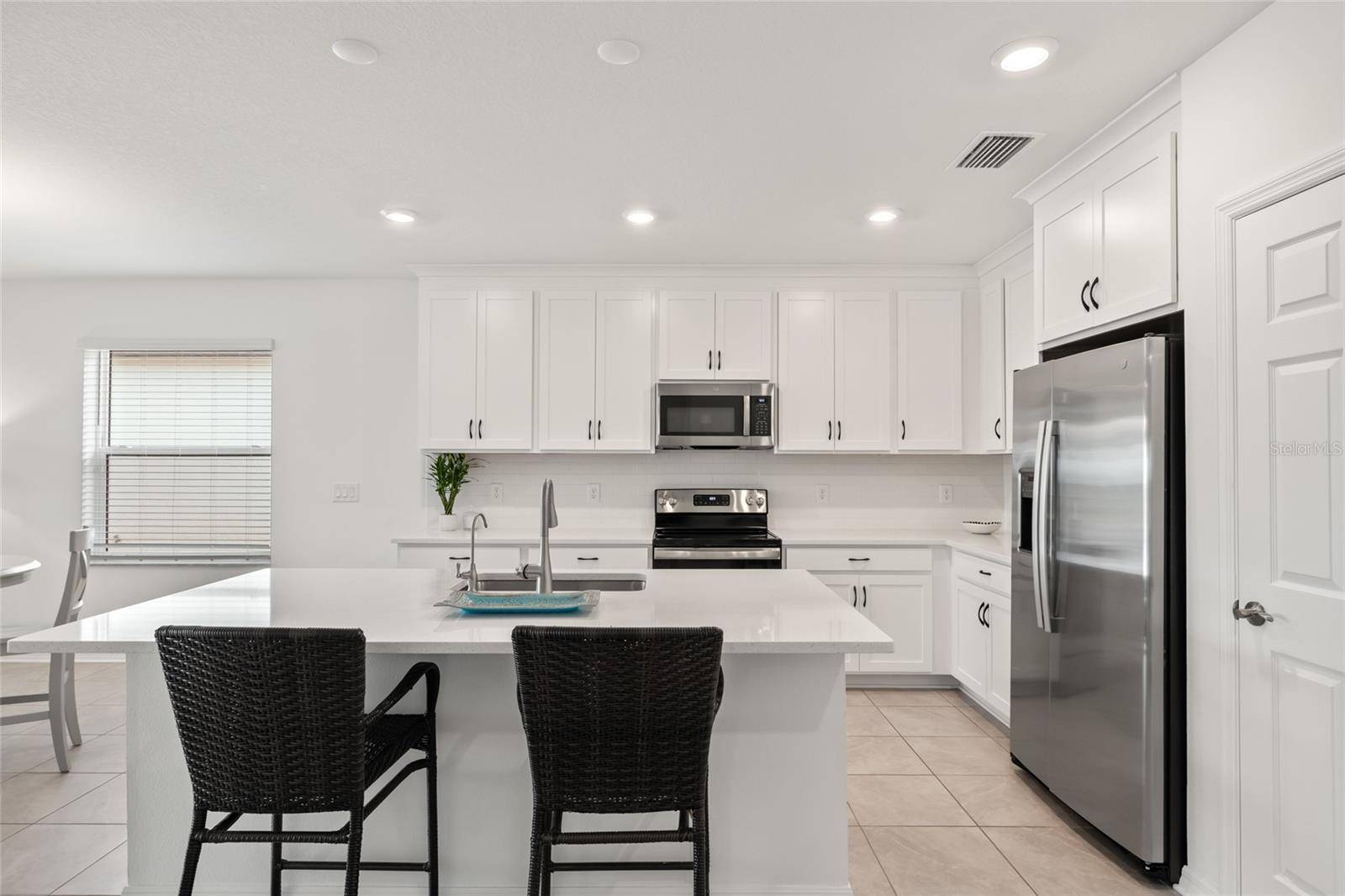 9725 LAST LIGHT GLN, Parrish, FL 34219