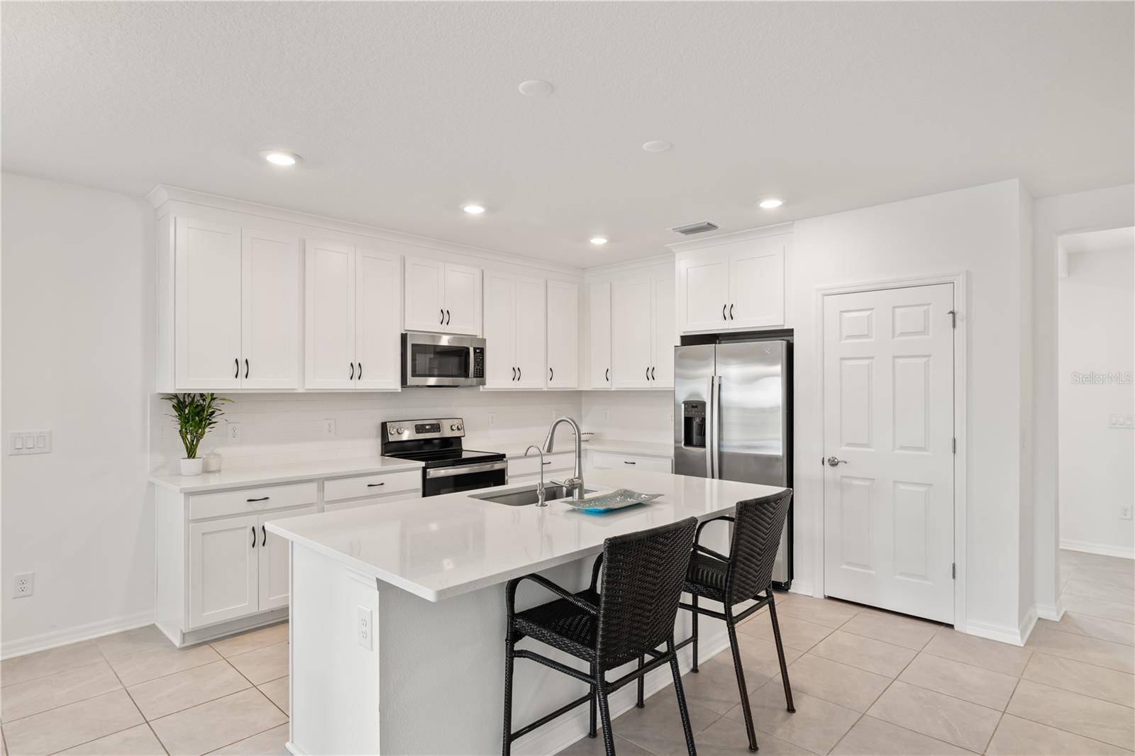 9725 LAST LIGHT GLN, Parrish, FL 34219