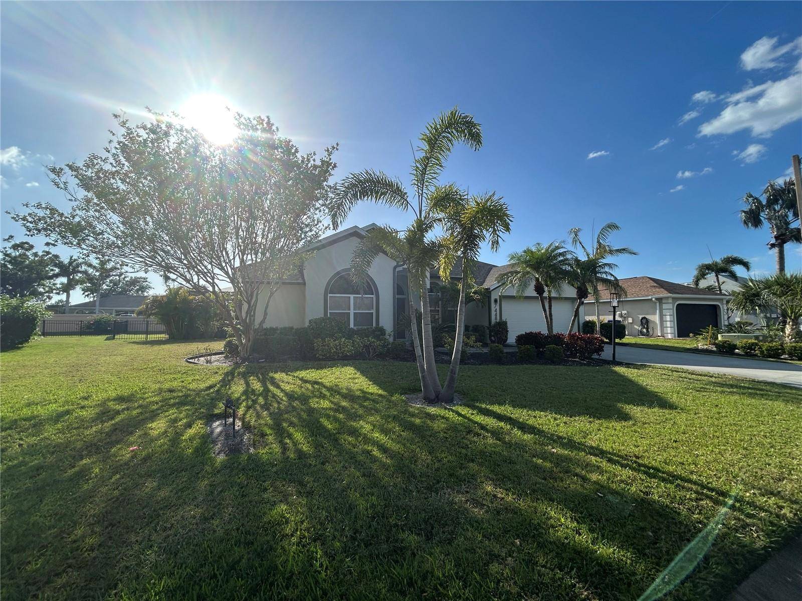 7448 39TH CT E, Sarasota, FL 34243