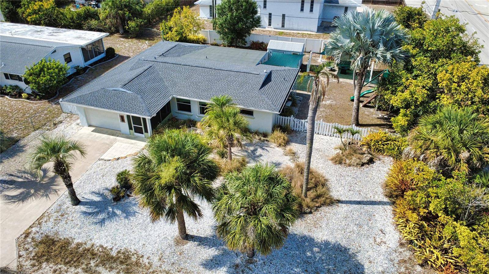 1 CAROLL CIR, Englewood, FL 34223