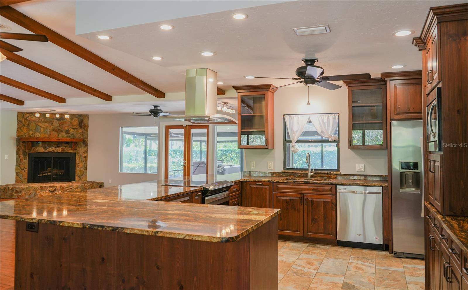 3502 SUNBEAM DR, Sarasota, FL 34240