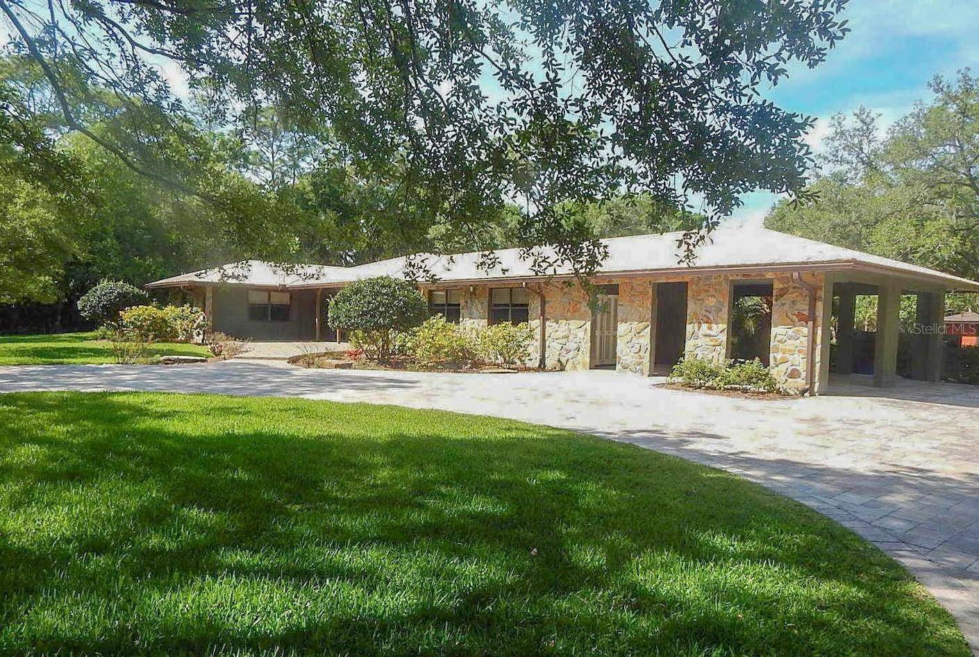 3502 SUNBEAM DR, Sarasota, FL 34240