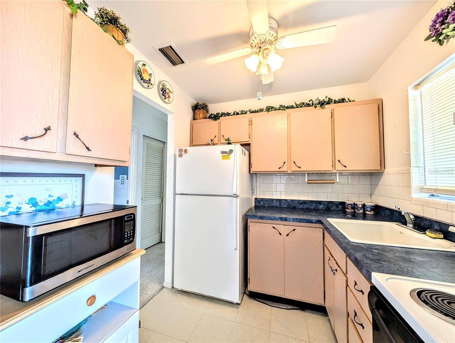 5951 TODD ST #D37, Bradenton, FL 34207
