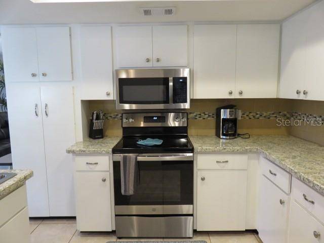 7207 15TH AVENUE DR W, Bradenton, FL 34209