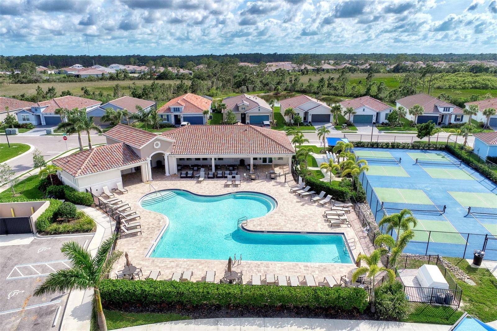 620 NASTURTIUM CT, Nokomis, FL 34275