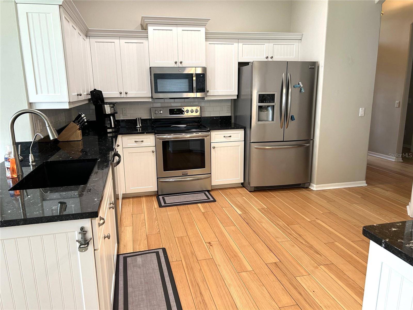 8918 OLDE HICKORY AVE, Sarasota, FL 34238