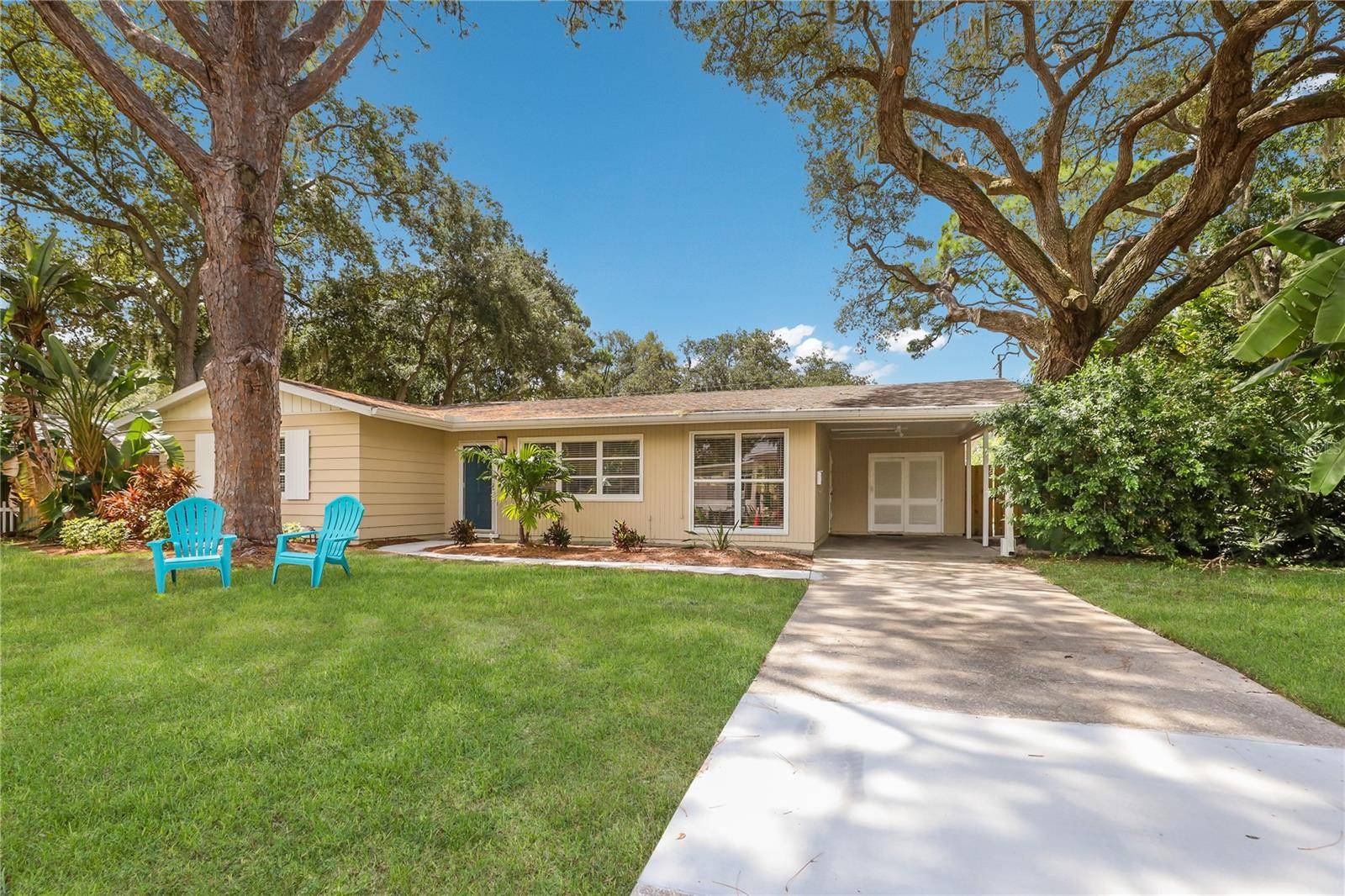 2266 CLEMATIS ST, Sarasota, FL 34239