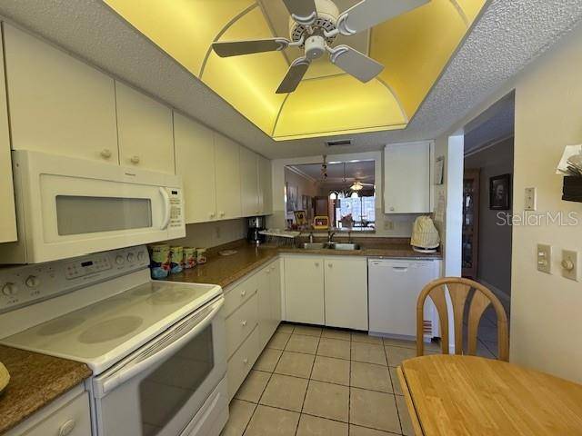 2664 WOODGATE LN #D2, Sarasota, FL 34231