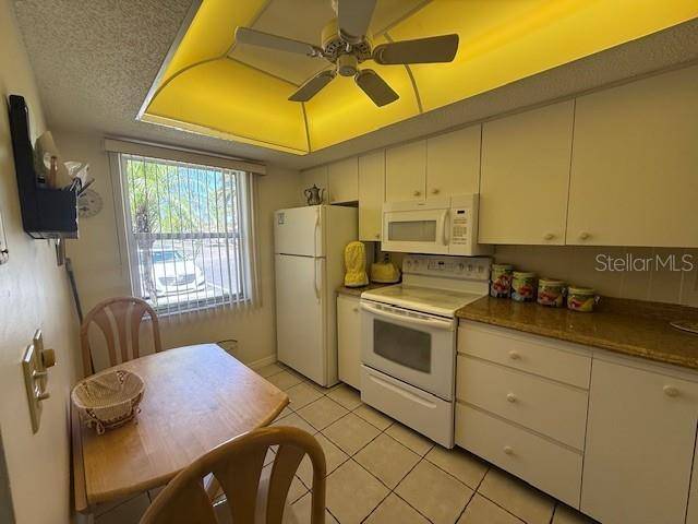 2664 WOODGATE LN #D2, Sarasota, FL 34231