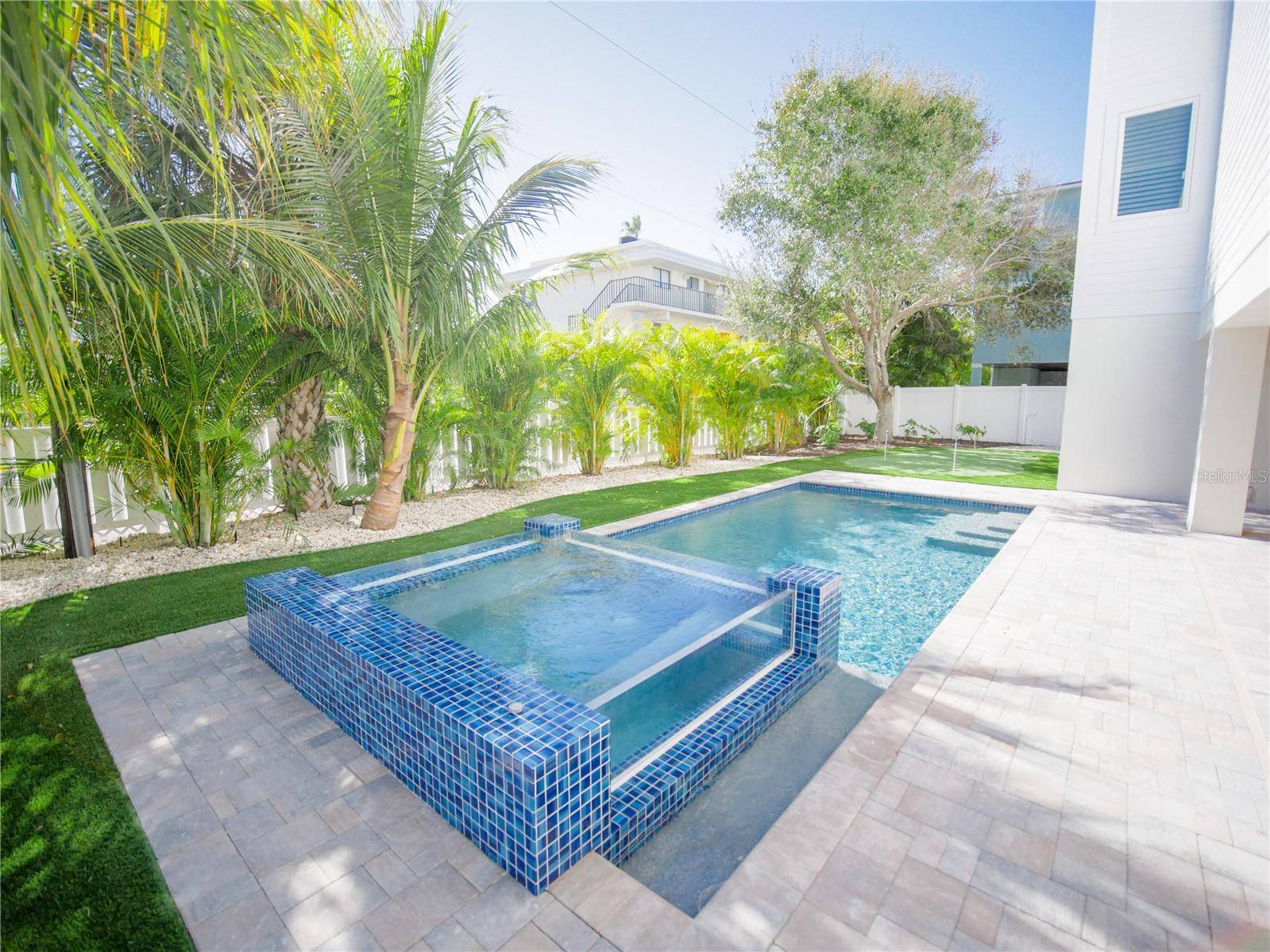 111 6TH ST N, Bradenton Beach, FL 34217