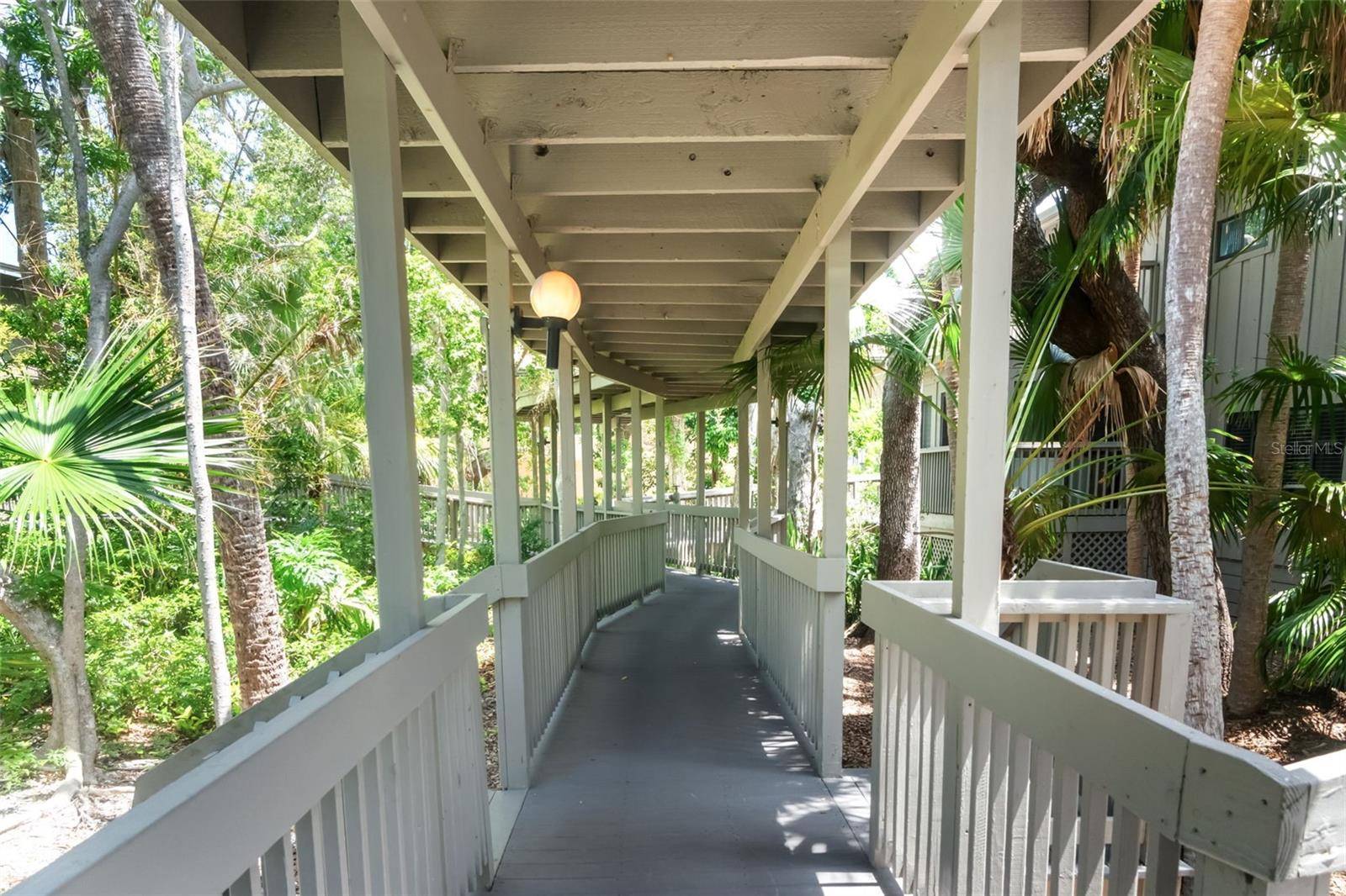 1347 LANDINGS DR #6, Sarasota, FL 34231