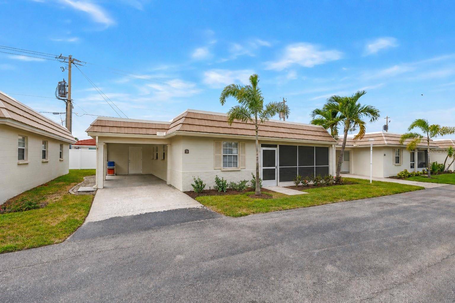 6150 MIDNIGHT PASS RD #V38, Sarasota, FL 34242