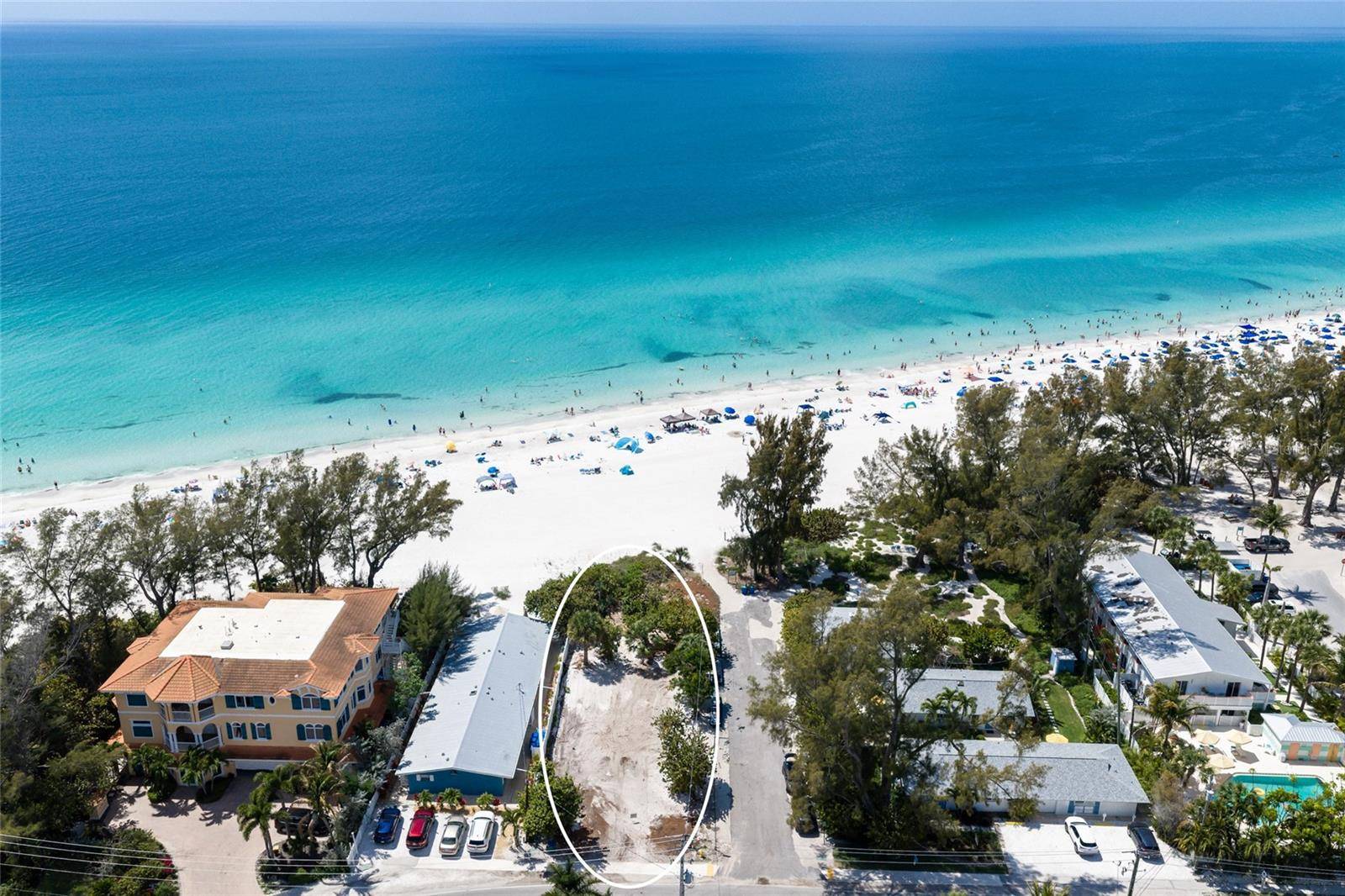 3720 GULF DR, Holmes Beach, FL 34217