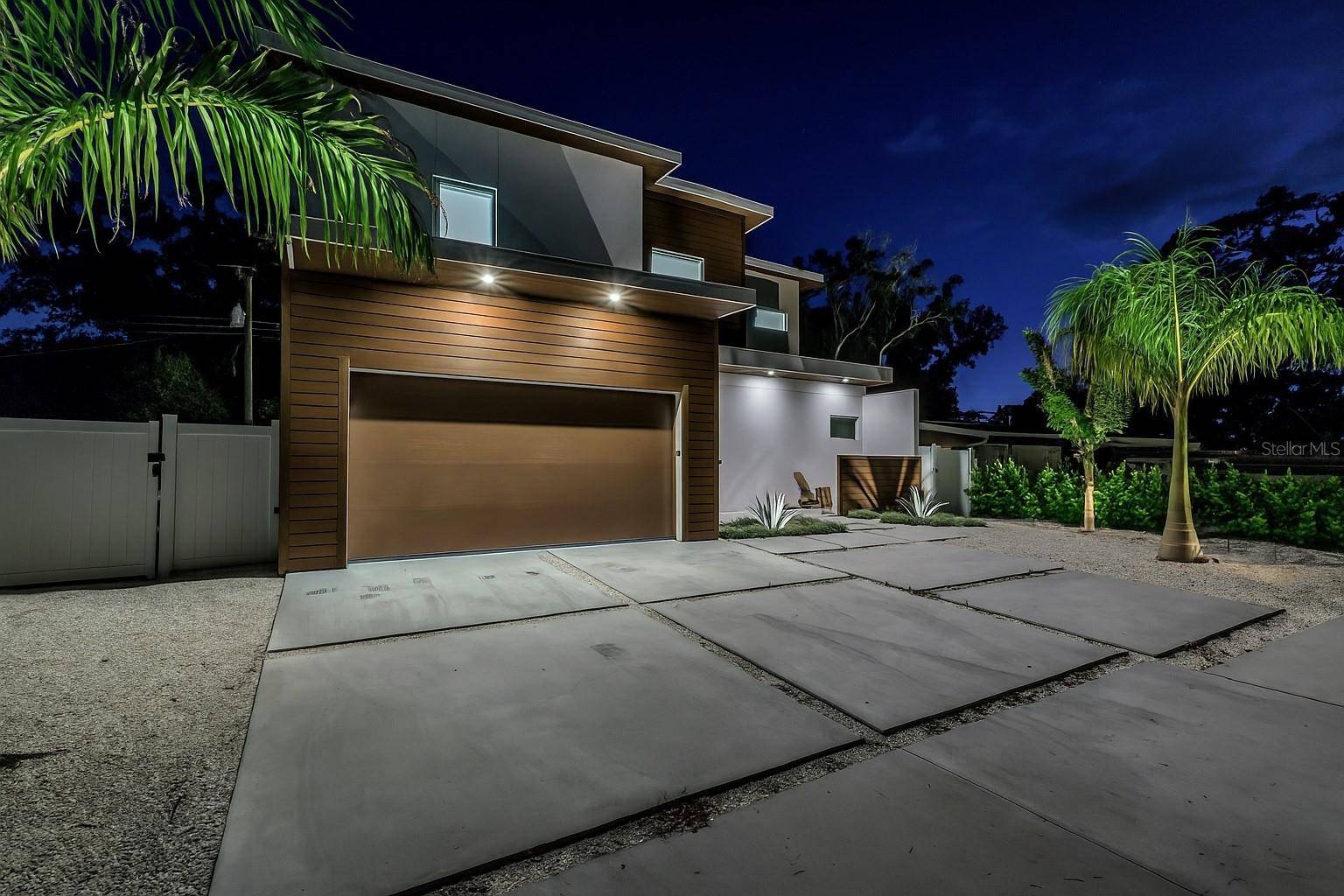 2314 FLOYD ST, Sarasota, FL 34239