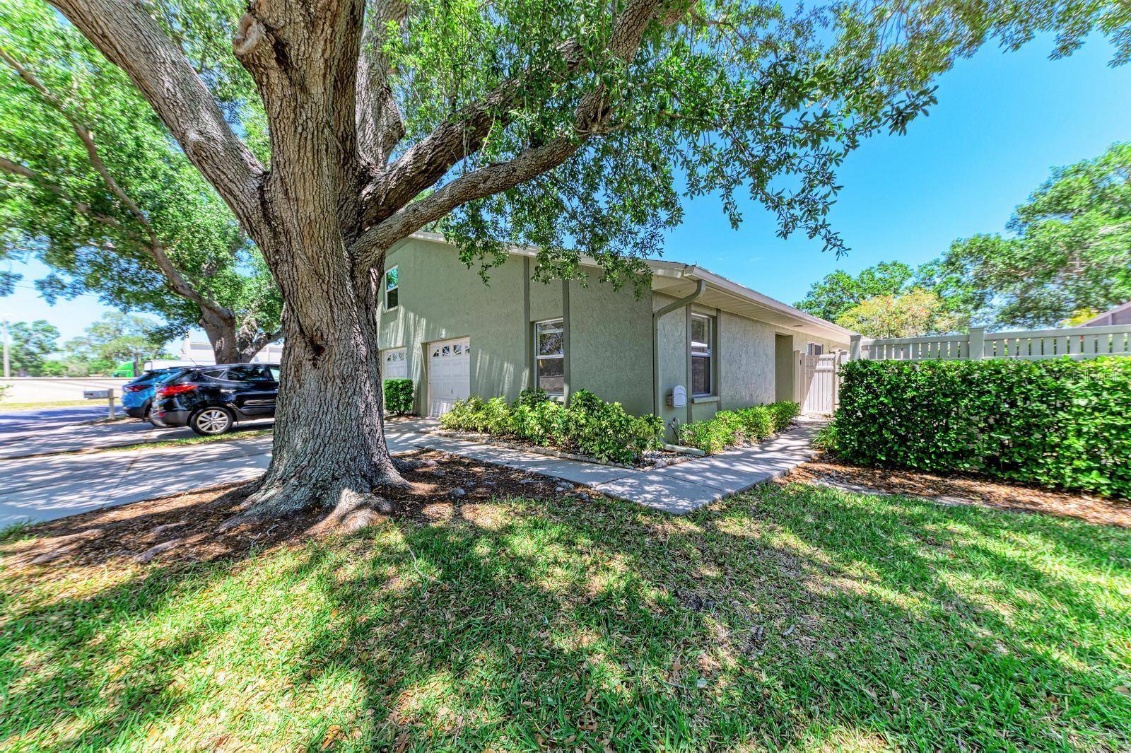 4154 CENTER POINTE CIR #57A, Sarasota, FL 34233