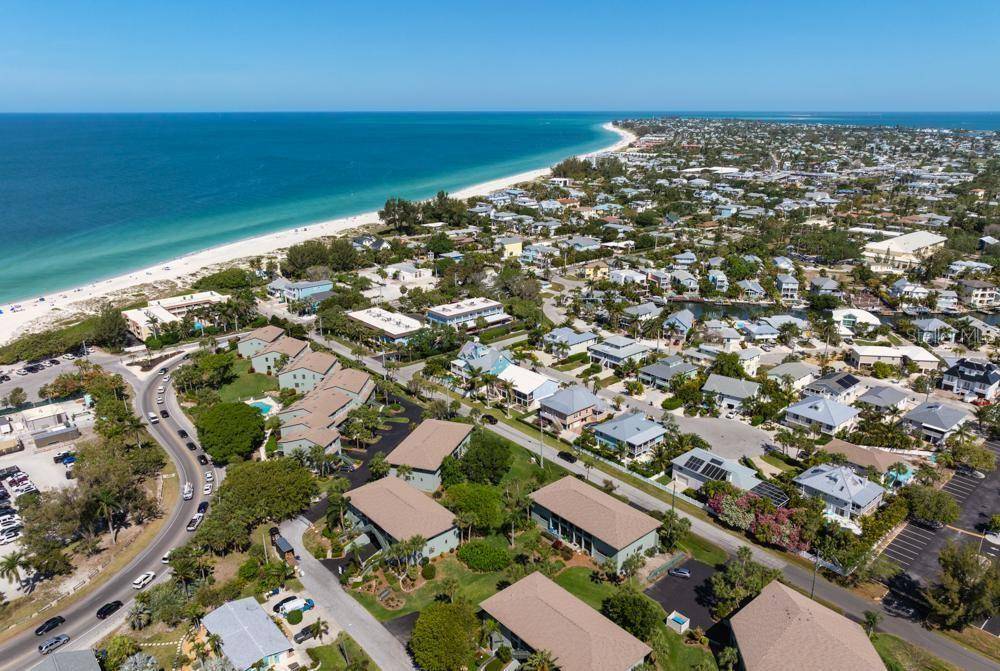 4255 GULF DR #116, Holmes Beach, FL 34217