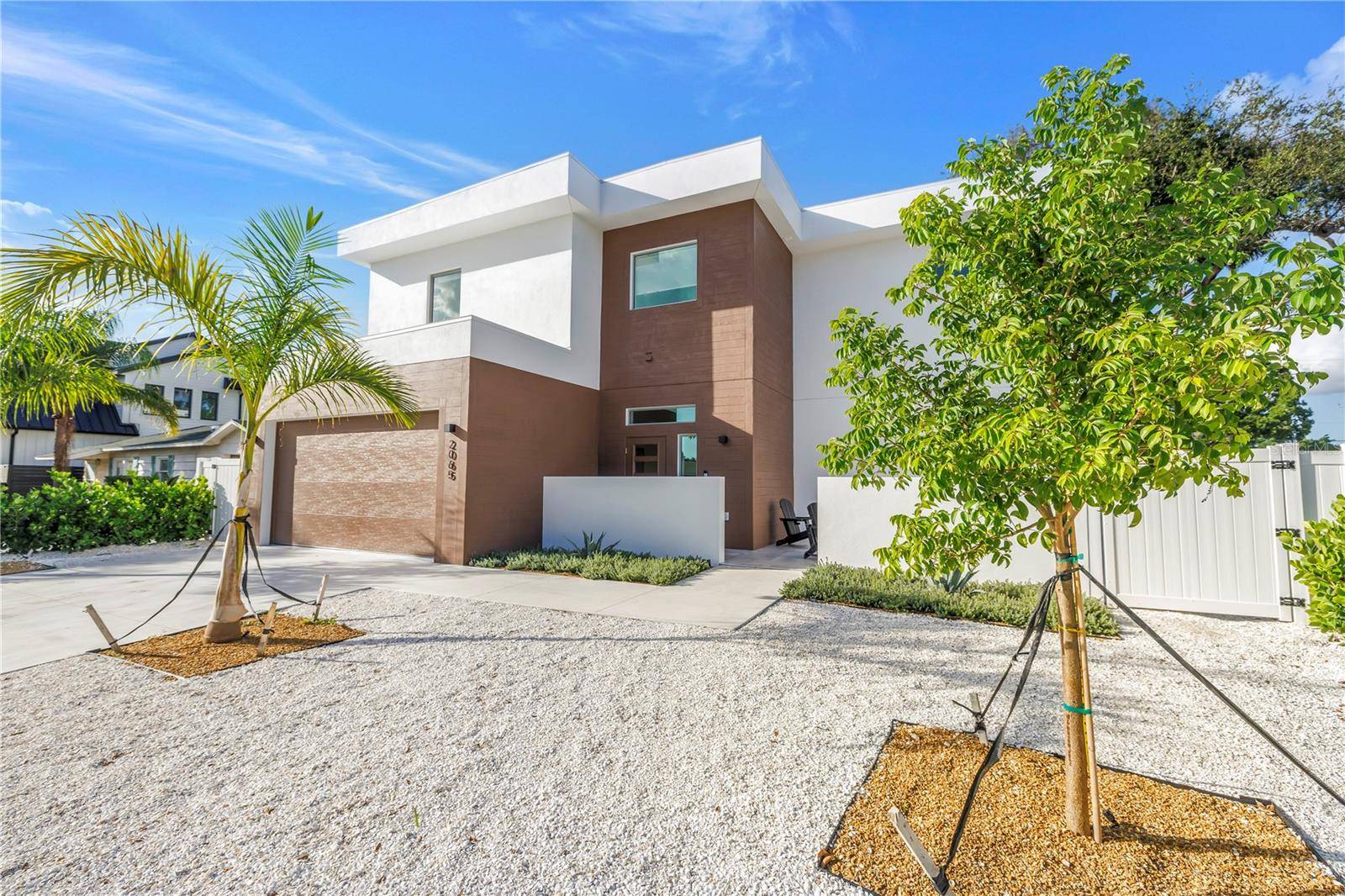 2065 GOLDENROD ST, Sarasota, FL 34239