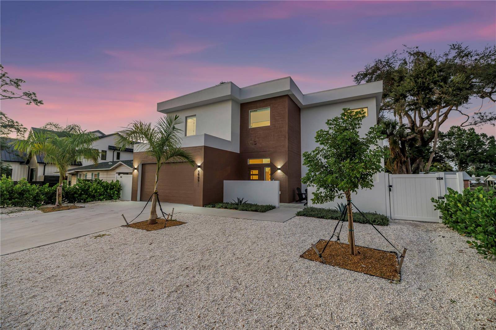 2065 GOLDENROD ST, Sarasota, FL 34239