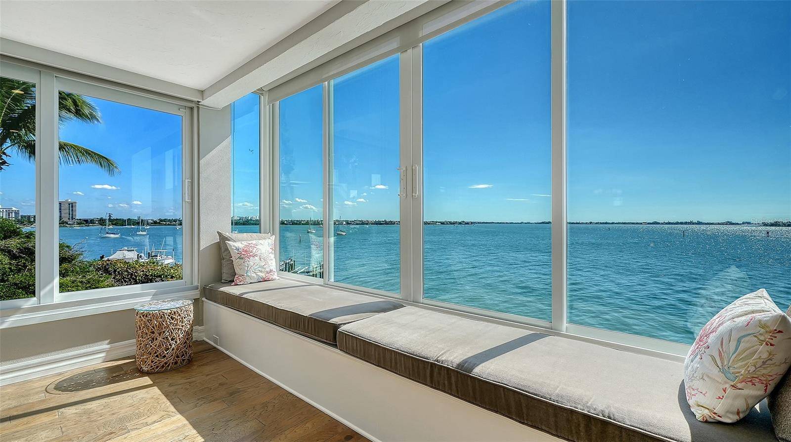 400 GOLDEN GATE PT #31, Sarasota, FL 34236