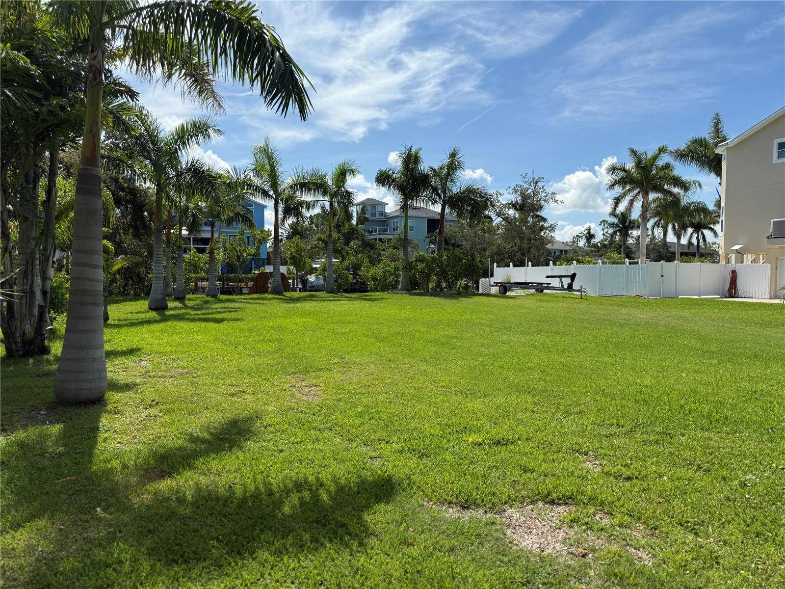 124 BURNS RD, Terra Ceia, FL 34250