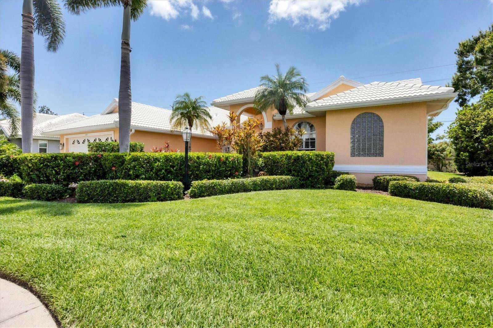 6392 WOODBIRCH PL, Sarasota, FL 34238