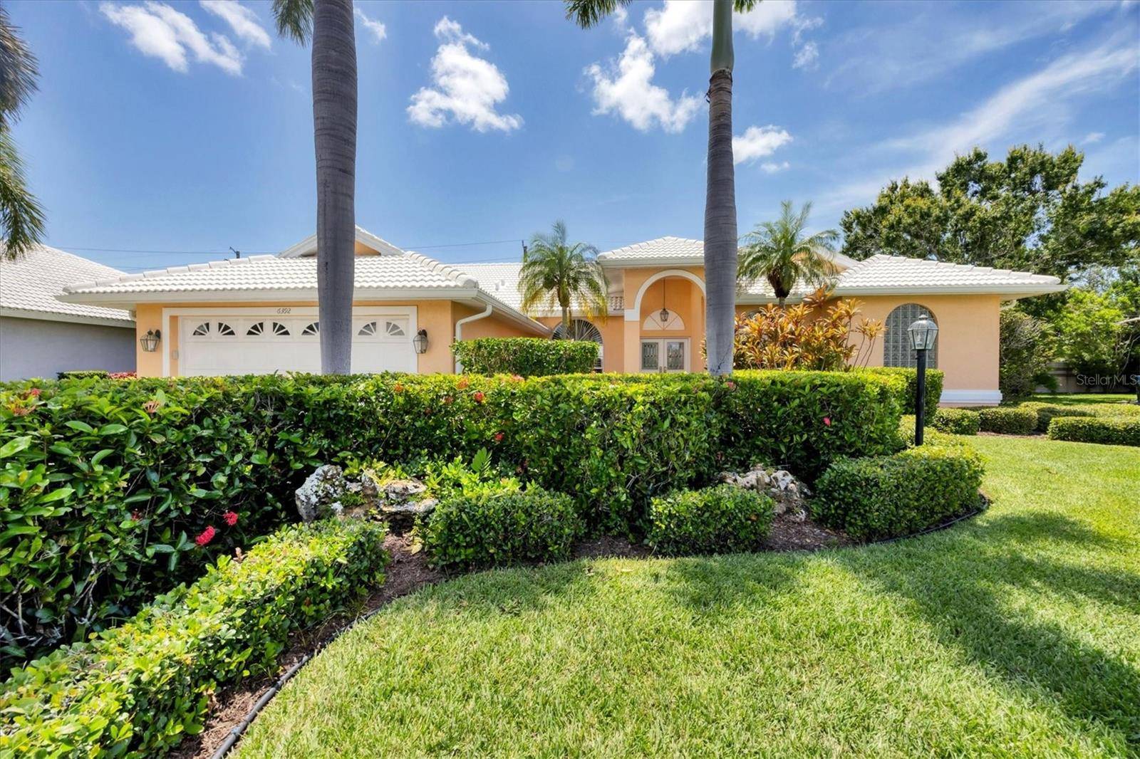 6392 WOODBIRCH PL, Sarasota, FL 34238