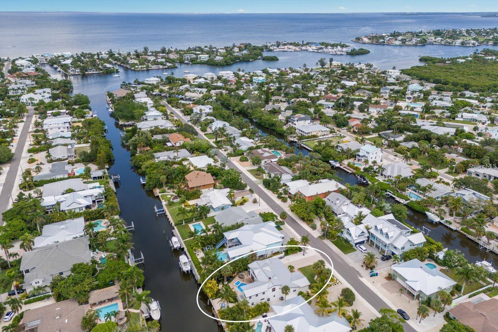 212 OAK AVE, Anna Maria, FL 34216