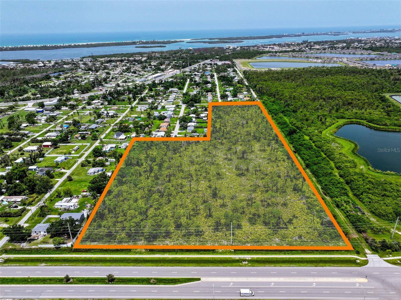 8399 CYPRESS RD, Englewood, FL 34224