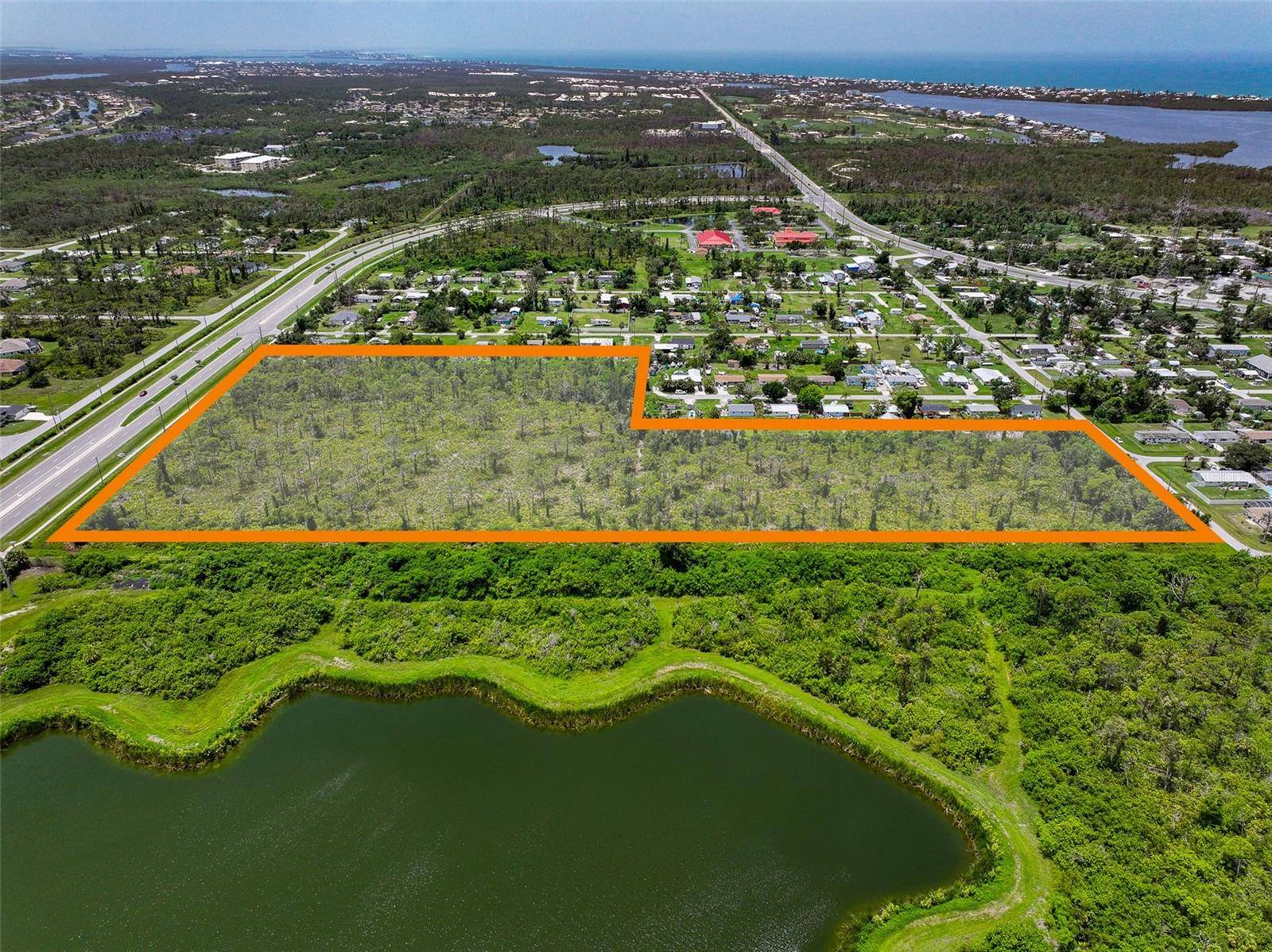 8399 CYPRESS RD, Englewood, FL 34224