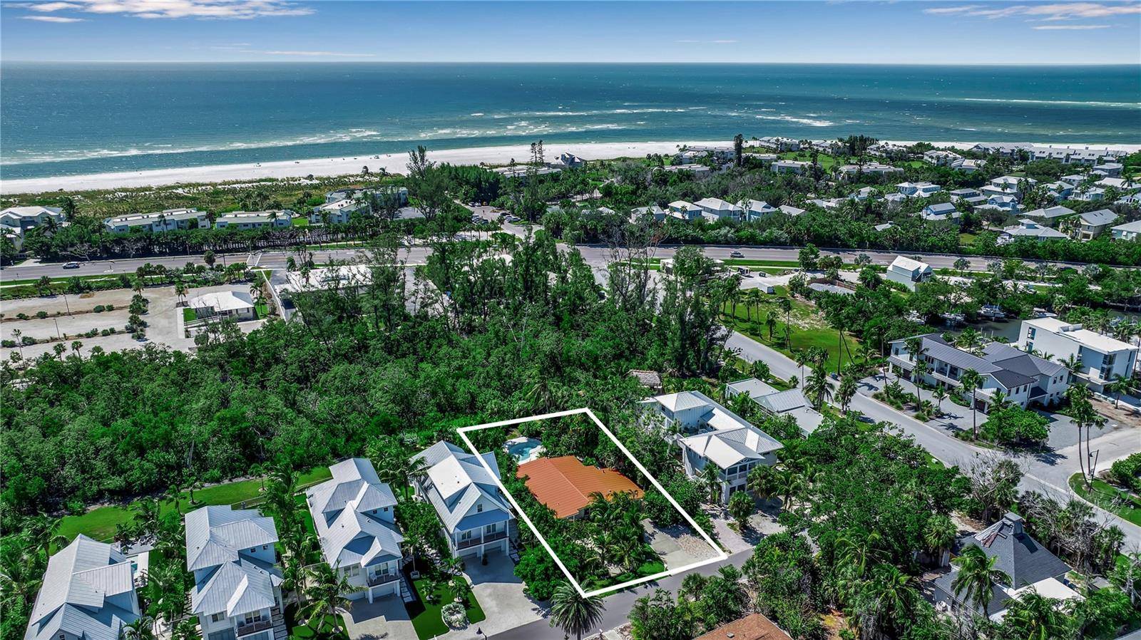 6979 LONGBOAT DR S, Longboat Key, FL 34228