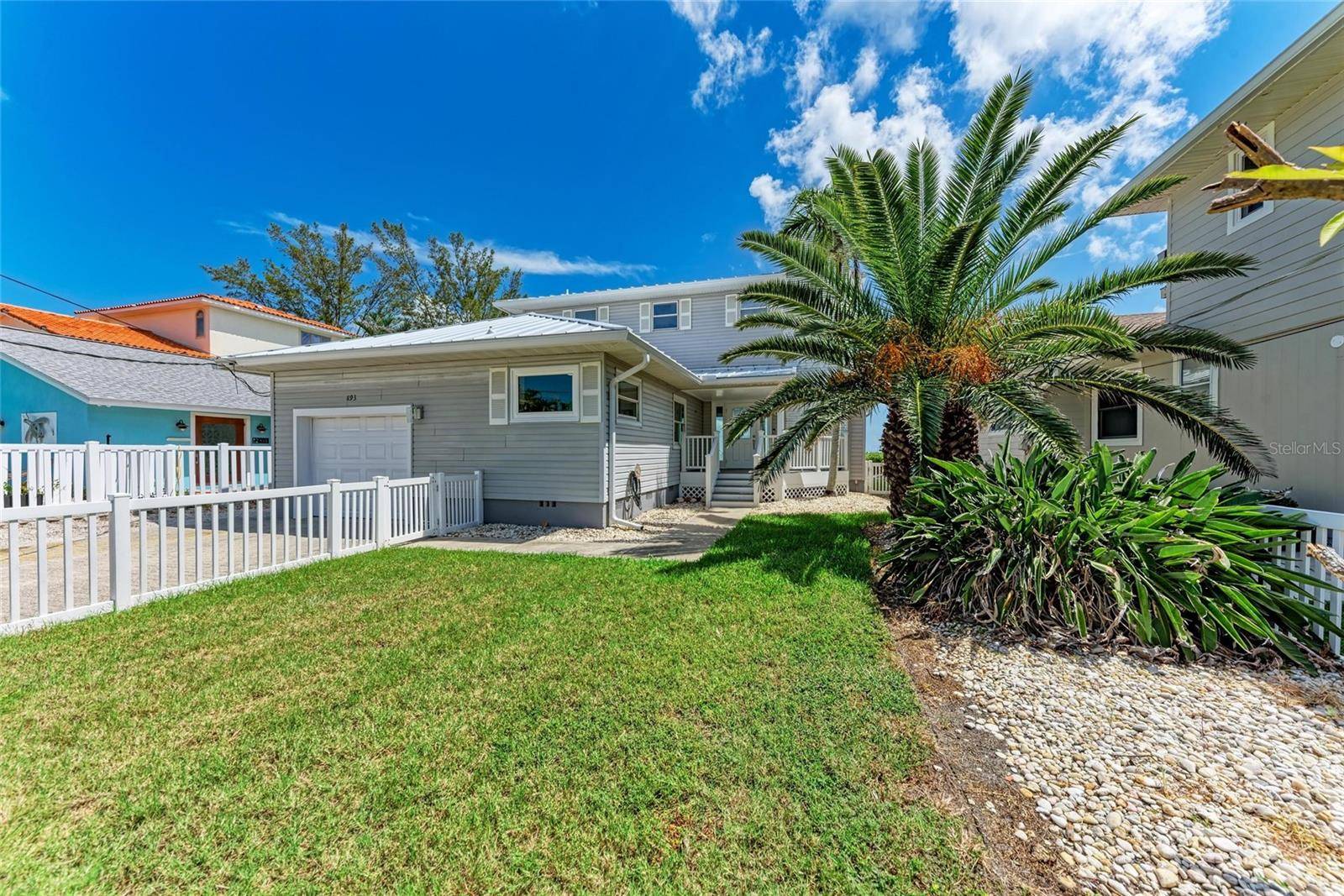 893 N SHORE DR, Anna Maria, FL 34216