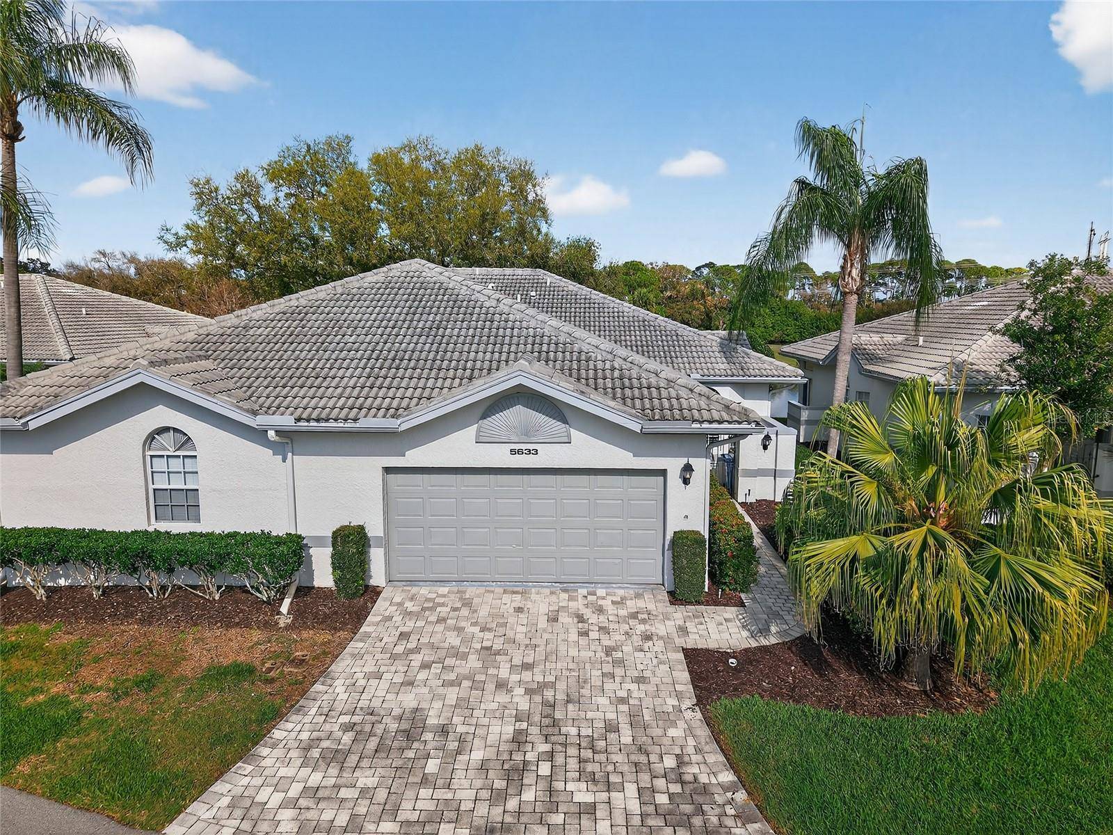 5633 E LONG COMMON CT #20, Sarasota, FL 34235