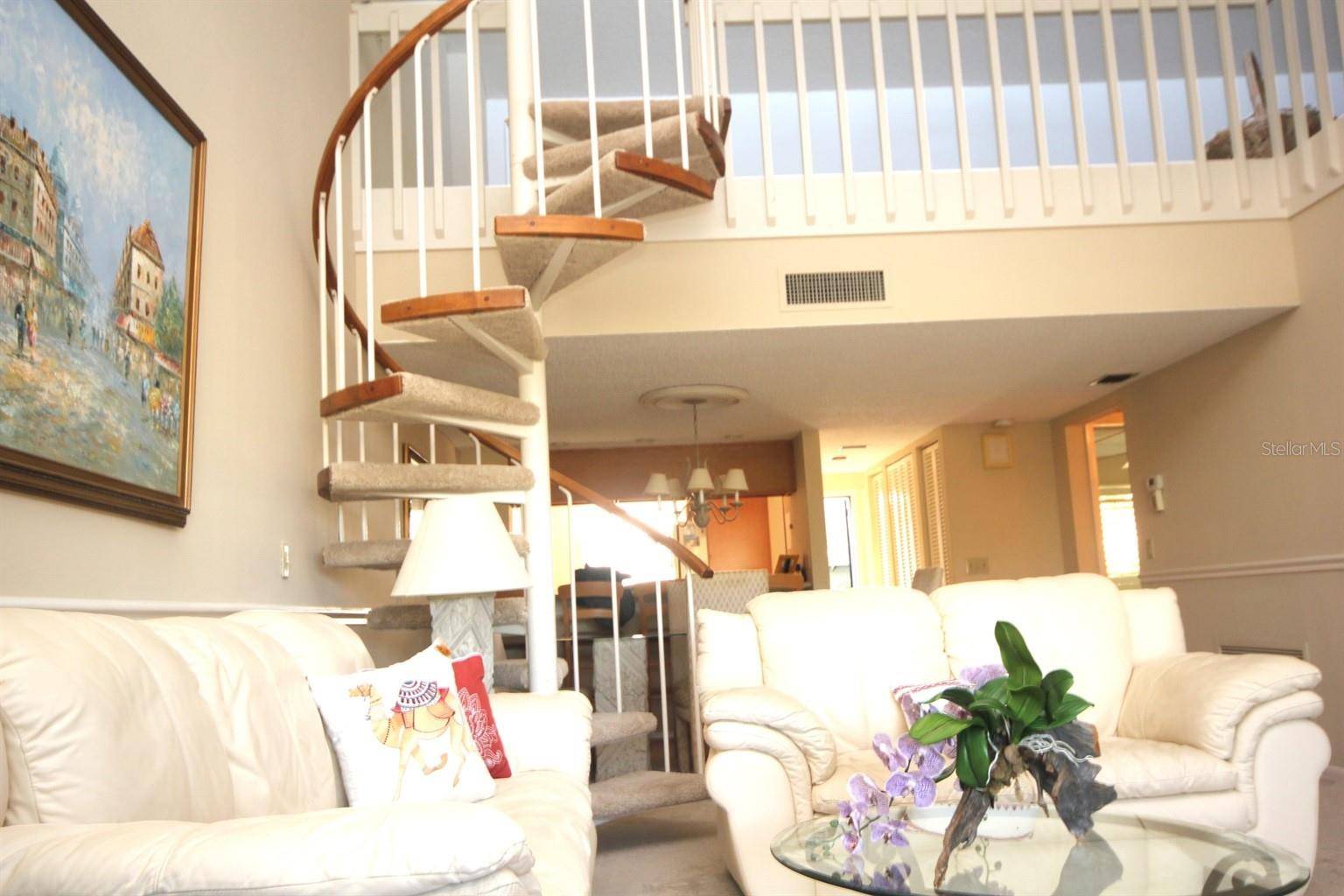 1255 DOCKSIDE PL #211, Sarasota, FL 34242
