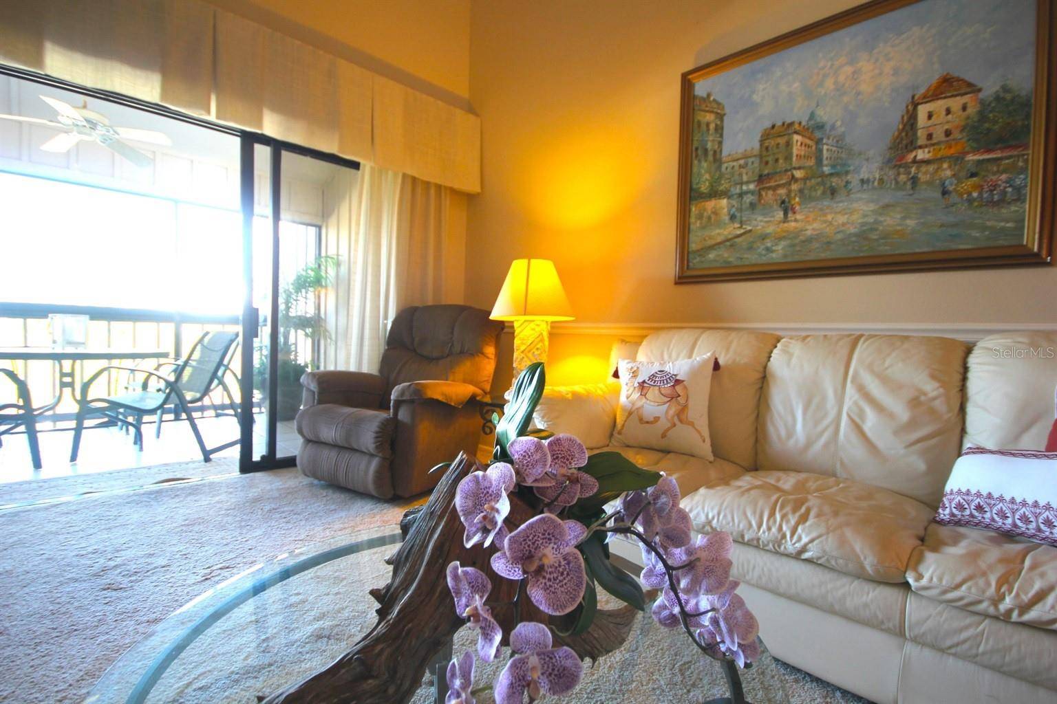 1255 DOCKSIDE PL #211, Sarasota, FL 34242
