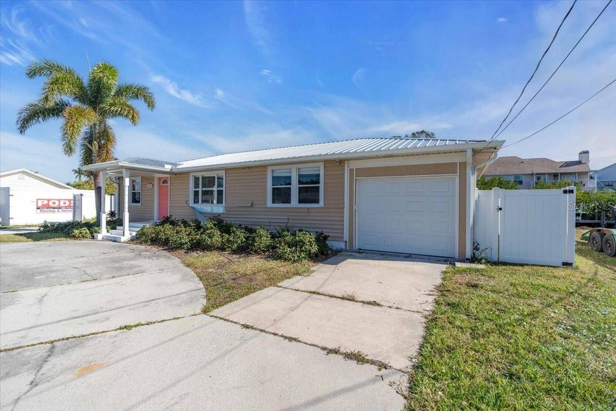 524 PALM AVE, Ellenton, FL 34222