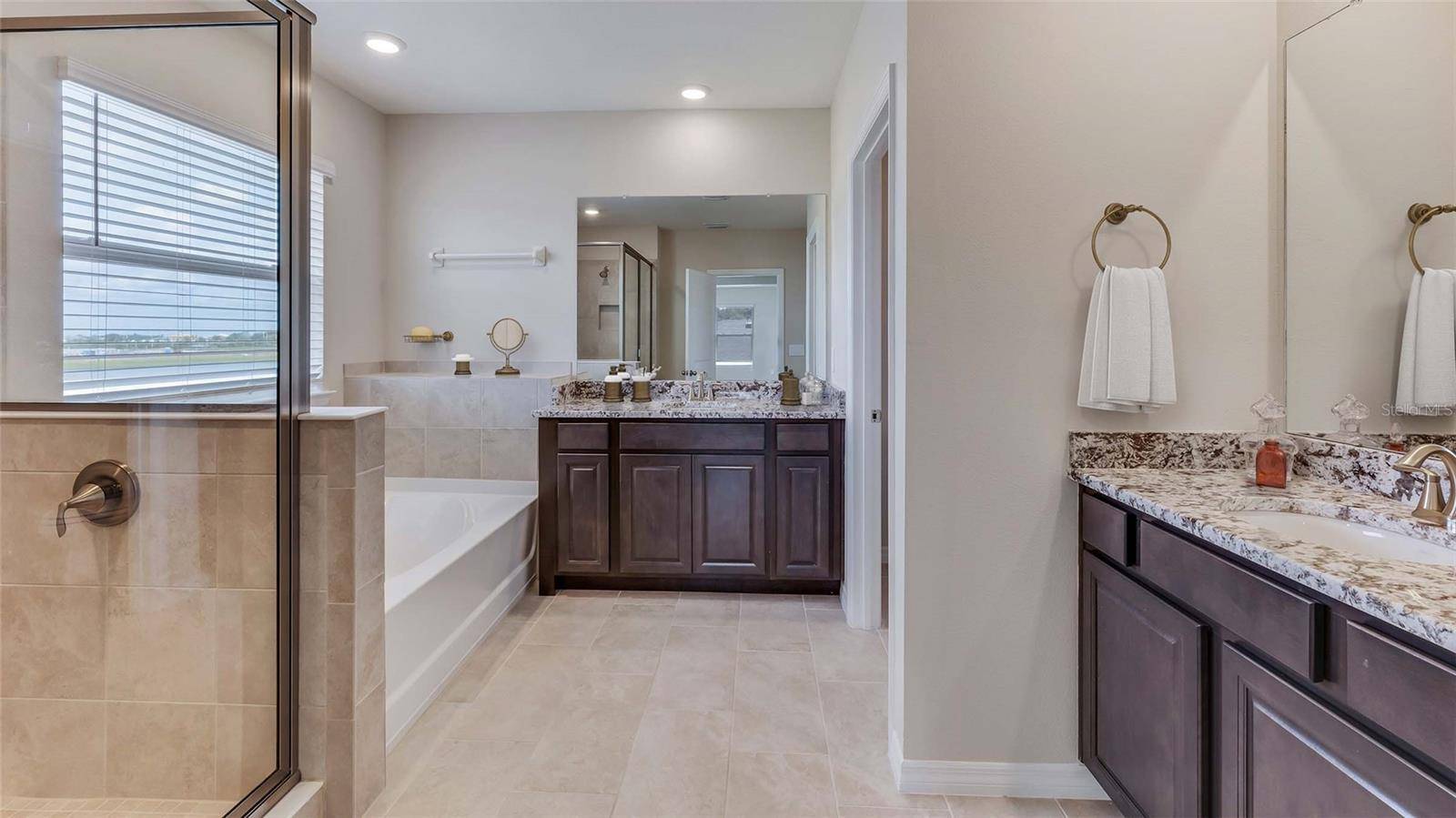 18222 GANDER TER, Lakewood Ranch, FL 34211