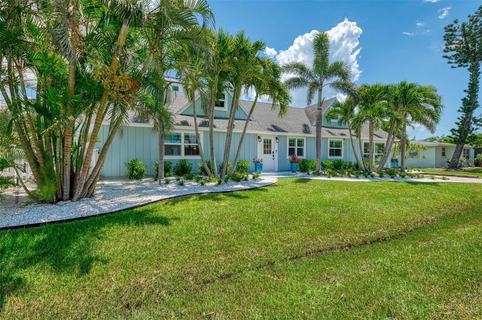 1100 POINT OF ROCKS RD, Sarasota, FL 34242