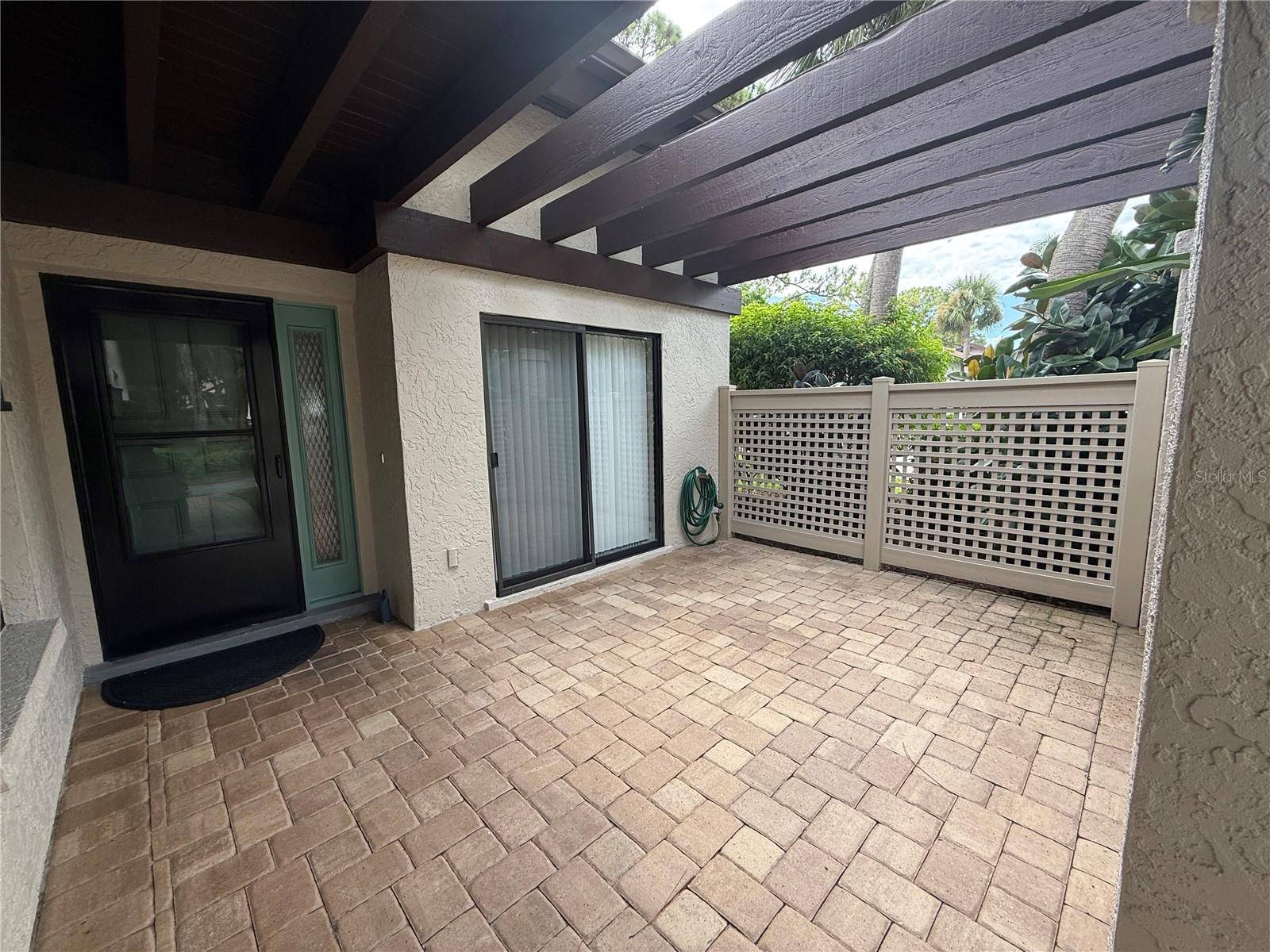 3102 WINDRUSH BOURNE #4, Sarasota, FL 34235