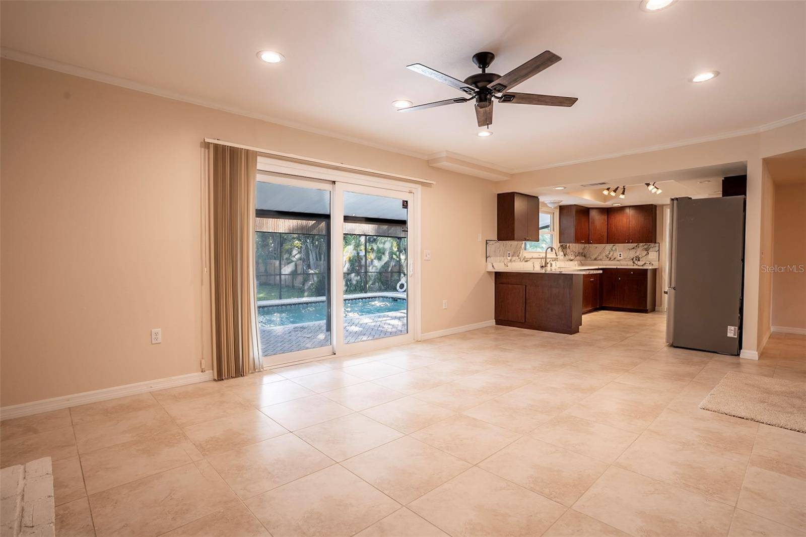 7324 PHILLIPS ST, Sarasota, FL 34243