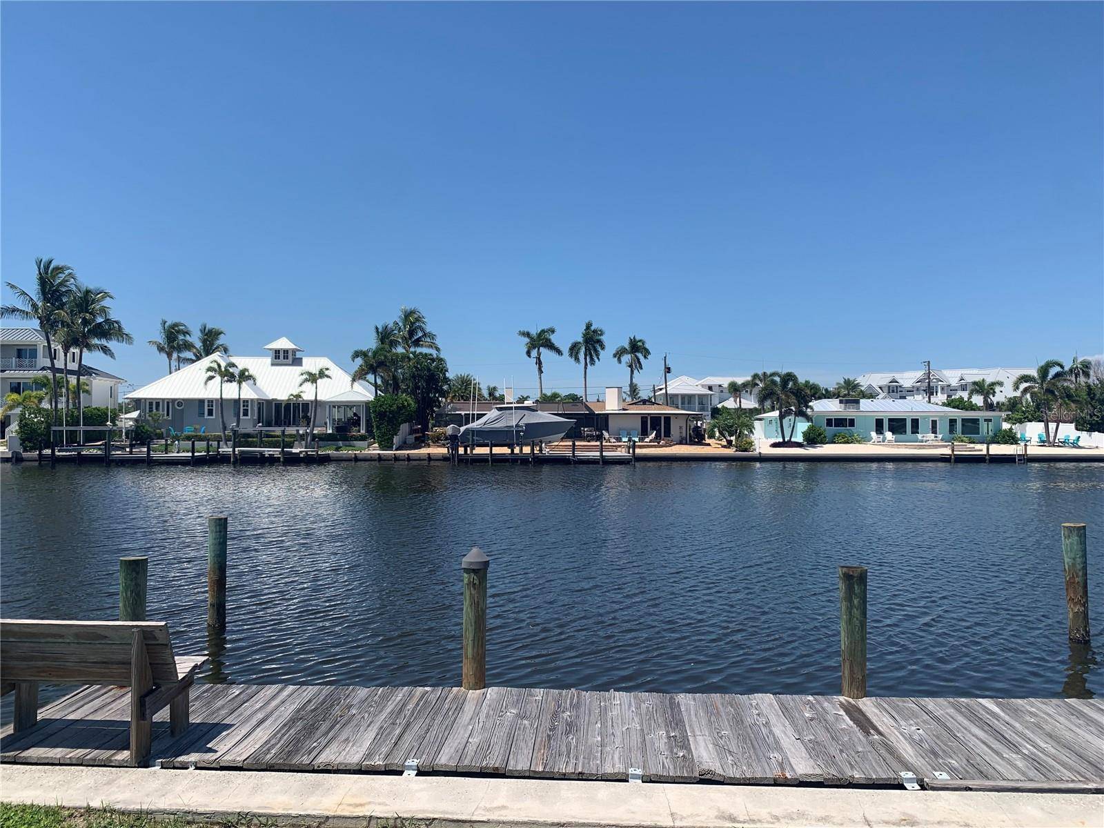 538 67TH ST, Holmes Beach, FL 34217